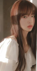 眼神略带伤感的甜美温柔可人白裙少女高清怼脸室内摄影艺术写真