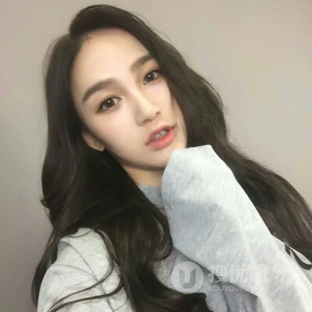 好看的欧美高级脸女生，各种不同复古气质的ins超火欧女生生微信头像图片