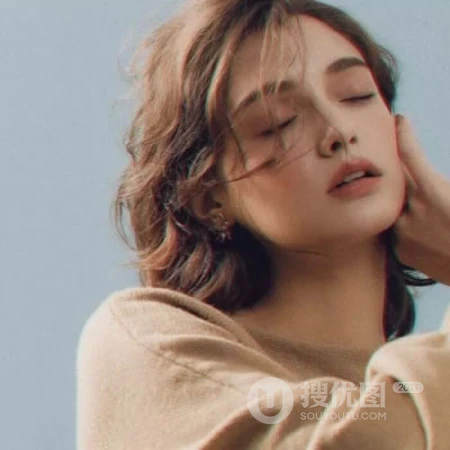好看的欧美高级脸女生，各种不同复古气质的ins超火欧女生生微信头像图片