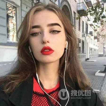 好看的欧美高级脸女生，各种不同复古气质的ins超火欧女生生微信头像图片
