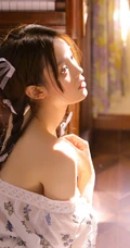 长相超甜，大眼睛，双麻花辫美背少女动人室内摄影艺术写真图集