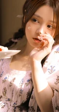 长相超甜，大眼睛，双麻花辫美背少女动人室内摄影艺术写真图集