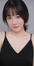 五官精致秀丽漂亮女生身着黑色肩带衣气质高清半身照摄影写真照片