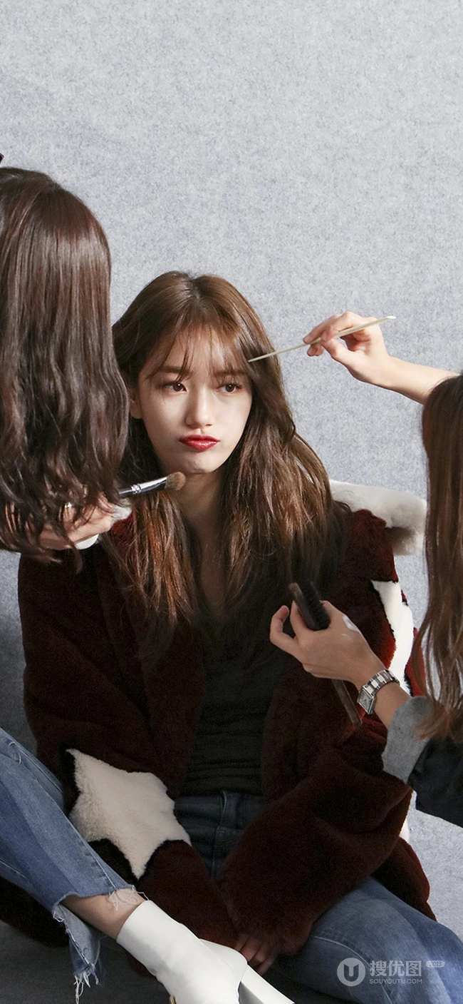 如此颜值何须美颜，一组超好看的各类型美女手机壁纸推荐
