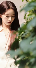 硬糖少女303女生成员刘些宁清新连衫白裙街拍美照