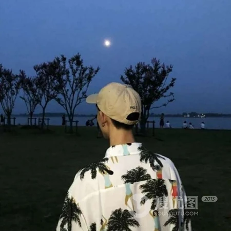 2020大家都喜欢的最火真人男生不露脸，侧颜，帅气，冷酷QQ头像图片
