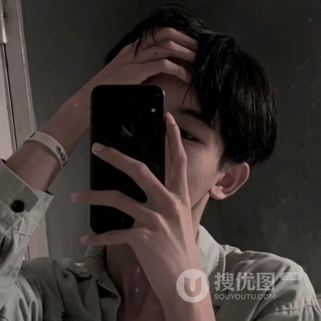 2020大家都喜欢的最火真人男生不露脸，侧颜，帅气，冷酷QQ头像图片
