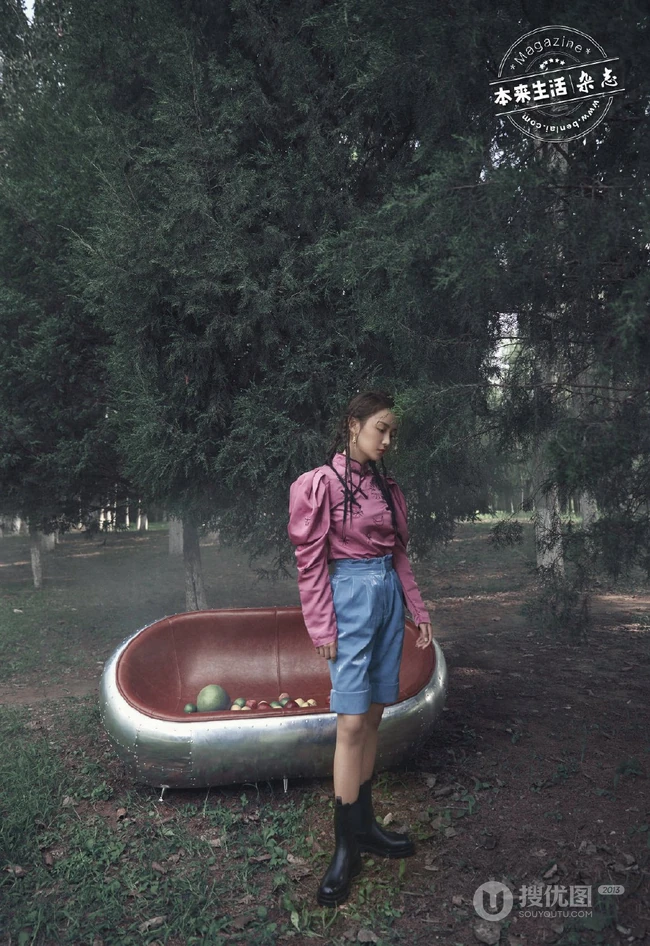 吴佳怡个性雨林风杂志写真