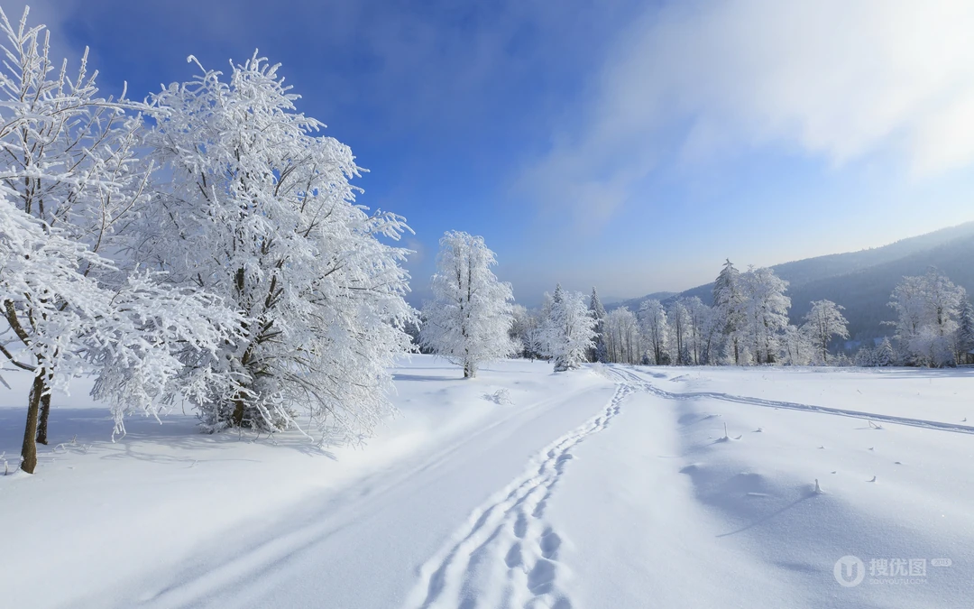 让人心旷神怡的雪山壁纸套图，白茫茫的雪山太美了