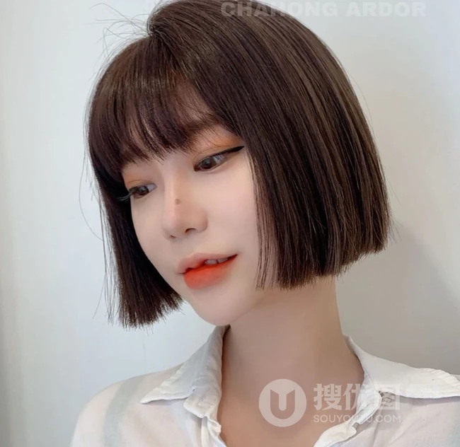 只到下巴的女生齐刘海短发发型，简简单单，可是却很耐看哦 第2张