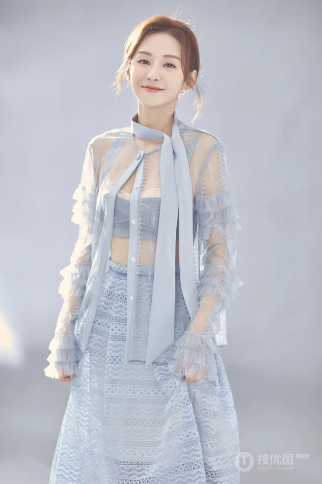 郑合惠子蓝色清爽透明长裙美丽仙气写真照片