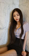 职业装短裙深袜袜高跟气质女生樱花Elsa带剧情酒店写真图片