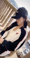 女生宣璐清爽动人休闲运动风写真图片