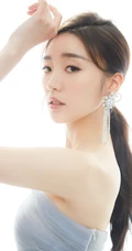 张月气质礼裙轻纱蓝裙甜美写真图片