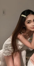 可气质，可温柔，可亮眼的气质混血女生模特Cammi生活照片图集