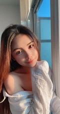 可气质，可温柔，可亮眼的气质混血女生模特Cammi生活照片图集