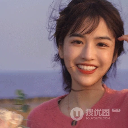 手拿花束，笑容超好看的小清新，甜美，可爱，复古网图女生微信头像图片