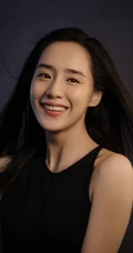 王智气质时尚黑色无袖长裙写真