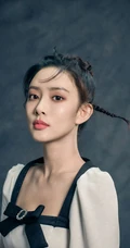 孟子义清新甜美丸子头羊角辫发型可爱写真