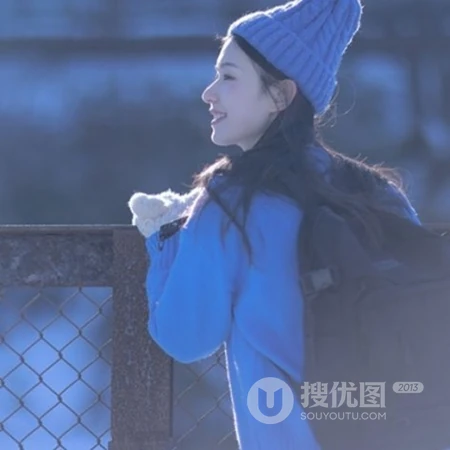 网图女生头像，雪地里的小清新，可爱，甜美蓝衣蓝帽少女头像图片