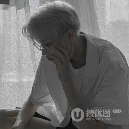 白发，白衬衫帅气清爽真人男生qq头像图片