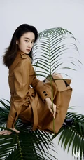 郭晓婷MODEmagazine杂志写真，化身清冷美人，轻盈淡雅，悠然静立