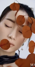 郭晓婷MODEmagazine杂志写真，化身清冷美人，轻盈淡雅，悠然静立