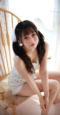 齐刘海长发美丽可爱少女小碎花上衣短裤居家俏皮动人写真图集