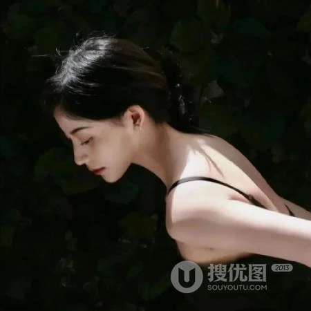 真人女生头像不露脸，或可爱柔美，或拿手机自拍的网图女生微信头像图片