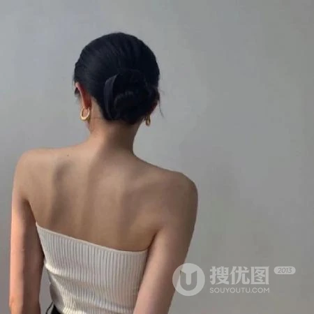 真人女生头像不露脸，或可爱柔美，或拿手机自拍的网图女生微信头像图片