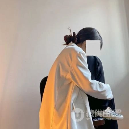 真人女生头像不露脸，或可爱柔美，或拿手机自拍的网图女生微信头像图片