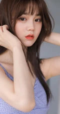 温柔可爱绝美漂亮少女小姐姐肩带小碎花V领长裙优雅楼道走廊写真