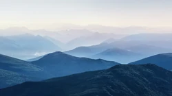 大气的群山自然风景高清壁纸9月21日为您推荐