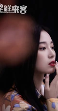 女生歌手徐艺洋黑，红，白三色不同穿搭甜美酷冷时尚写真