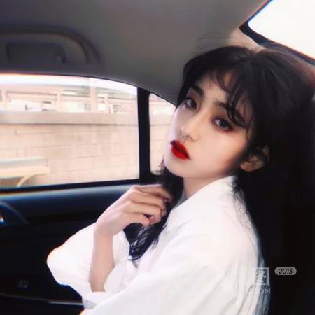 伤感，冷酷，个性唯美真人女生头像，精选21张优质漂亮女生QQ头像图片
