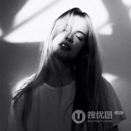 黑白伤感，高冷，酷酷的，好看的等不同风格真人网图女生qq头像黑白图片