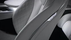 英菲尼迪2015 Infiniti Q60 Coupe高清壁纸