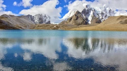 生机勃勃的森林山水，赏心悦目的大山风景壁纸合集推荐