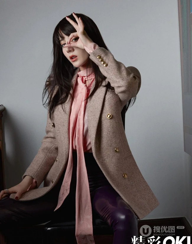 迪丽热巴酷美，高冷，潮流，时尚杂志写真，诠释不同风格服饰的定义