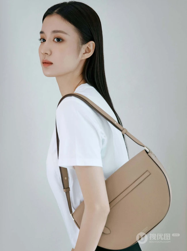 王楚然时尚秋日风穿搭最新街拍写真图片