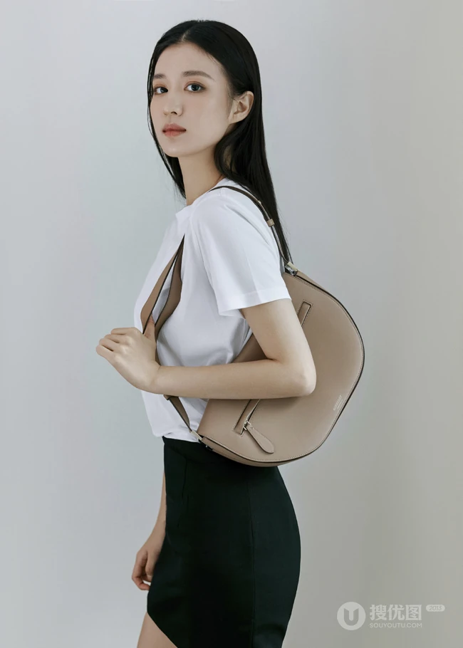 王楚然时尚秋日风穿搭最新街拍写真图片