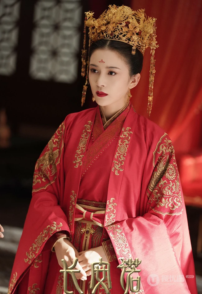 赵樱子《长安诺》饰演的贺兰茗玉超美凤冠霞衣流泪剧照宣传图片