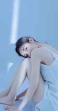肤白貌美，一举一动像跳舞的肩带裙线条感少女高清气质撩写真图片