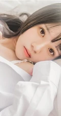 清新清新气质女生桜桃喵线条感玉足男友衬衫肉袜装的气质室内写真魅力图集