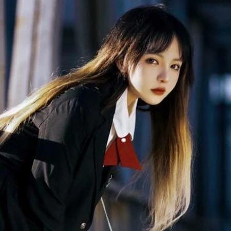 漂亮可人长发校服装少女，和双麻花辫白衫纯妹子真人头像套图