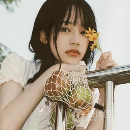 漂亮可人长发校服装少女，和双麻花辫白衫纯妹子真人头像套图
