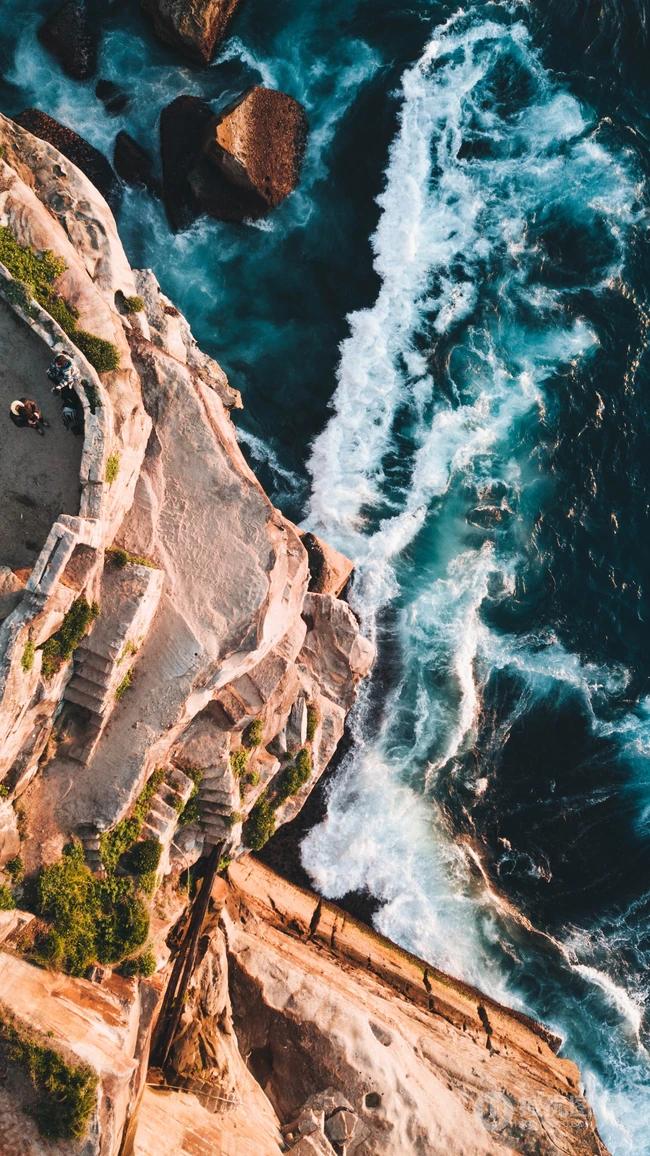 另一种角度看海景，高空俯视视角海上风景手机壁纸