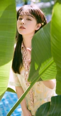 阚清子绿意盎然，甜美动人清新苹果连衣裙LOMO色秋日淡雅写真集