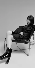 黑龙江女演员王佳宇纯黑色丝裙黑白写真