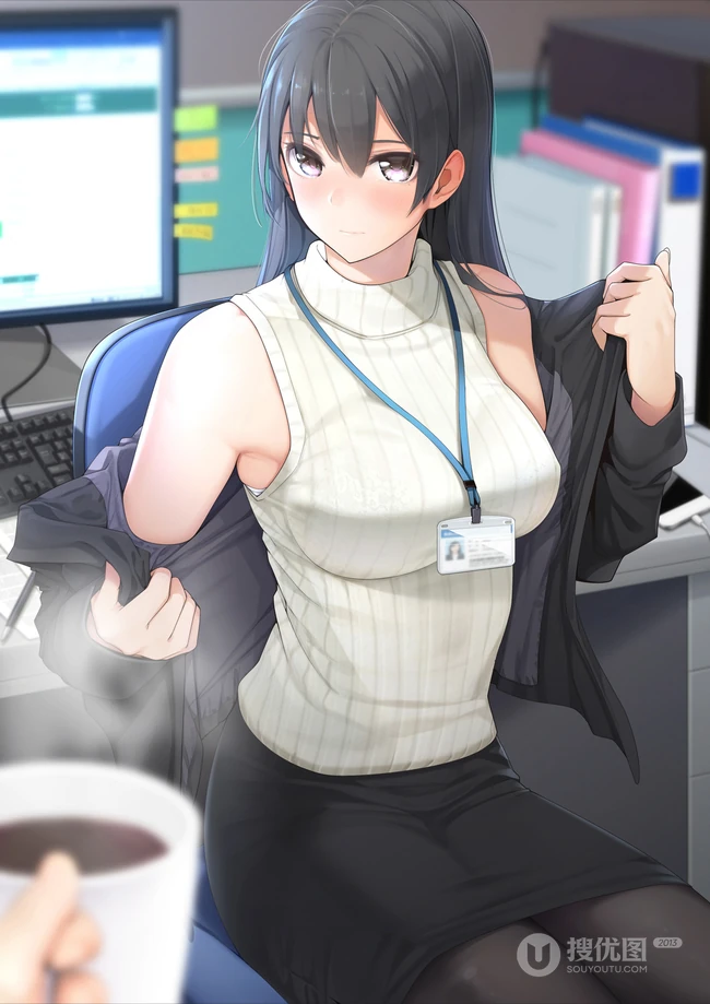 夸张的身材曲线，穿紧身制服短裙或袜装的二次元动漫女生轻熟图集